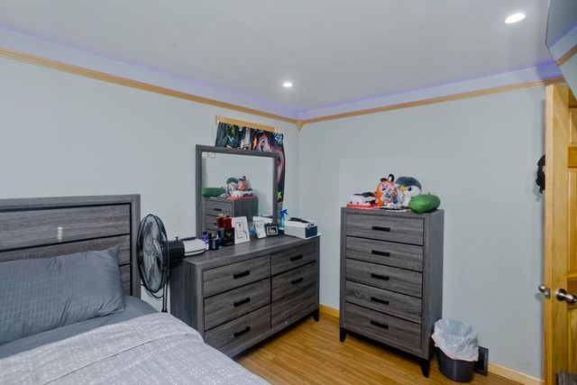 10 View St, Holyoke, MA 01040