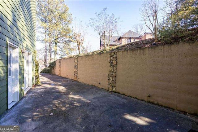 1707 Kenbrook Court NW, Acworth, GA 30101