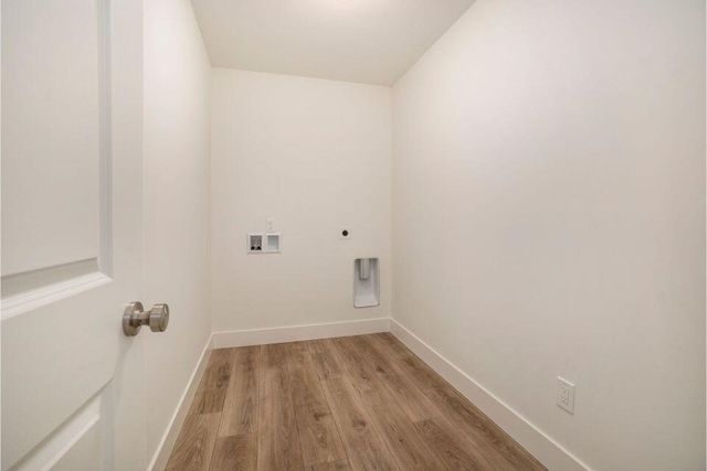 9392 Snow Valley Drive, Alto, MI 49302