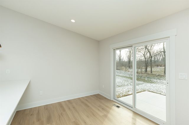 2390 Emma Avenue, Des Moines, IA 50321