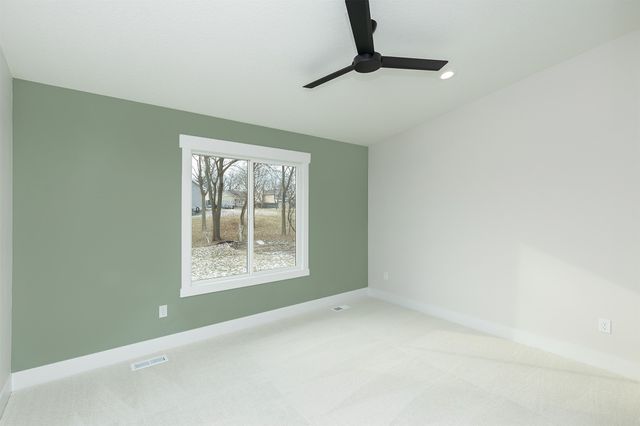 2390 Emma Avenue, Des Moines, IA 50321