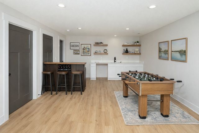 2390 Emma Avenue, Des Moines, IA 50321