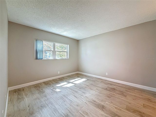 11485 OAKHURST ROAD 206, Largo, FL 33774