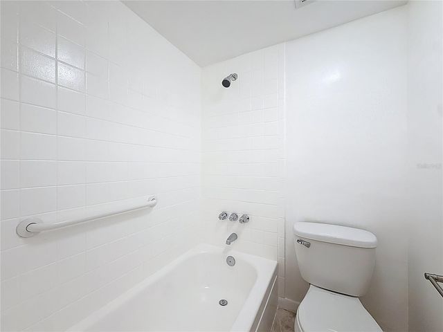 11485 OAKHURST ROAD 206, Largo, FL 33774