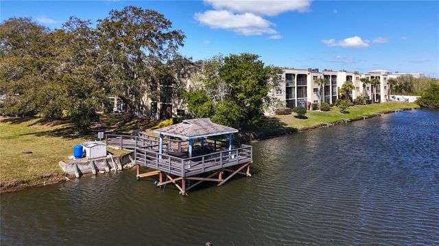 11485 OAKHURST ROAD 206, Largo, FL 33774