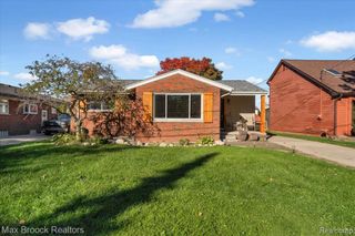 22461 Revere Street, Saint Clair Shores, MI 48080