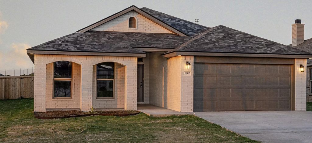 1319 Saratoga Avenue, Lubbock, TX 79416