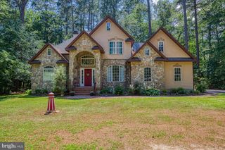 120 TWIN HARBOR RD, Reedville, VA 22539