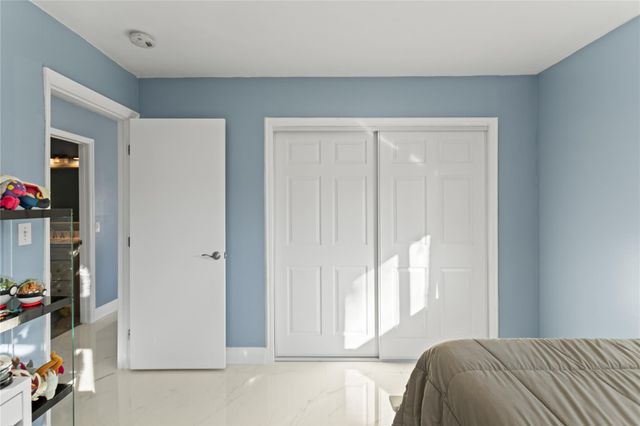 11305 NW 38th St, Coral Springs, FL 33065