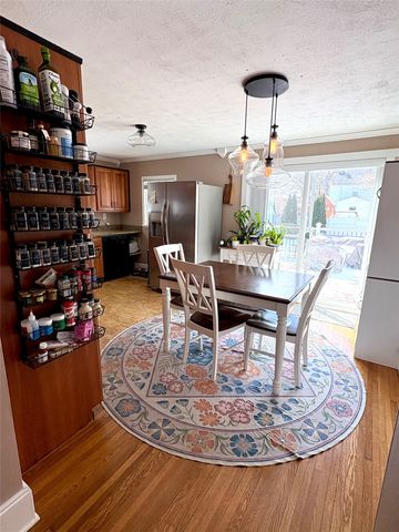 920 OAKMONT Avenue, Erie, PA 16505