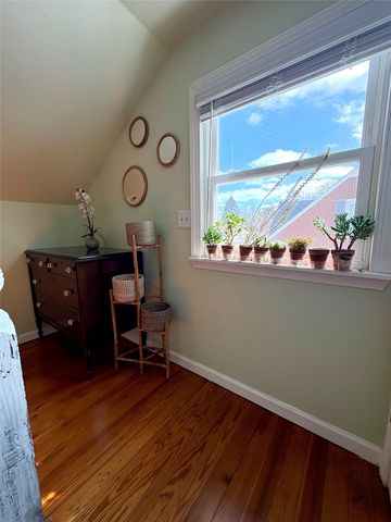 920 OAKMONT Avenue, Erie, PA 16505