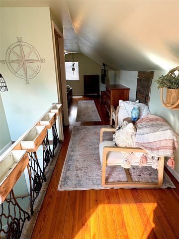 920 OAKMONT Avenue, Erie, PA 16505