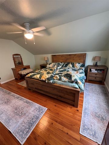 920 OAKMONT Avenue, Erie, PA 16505