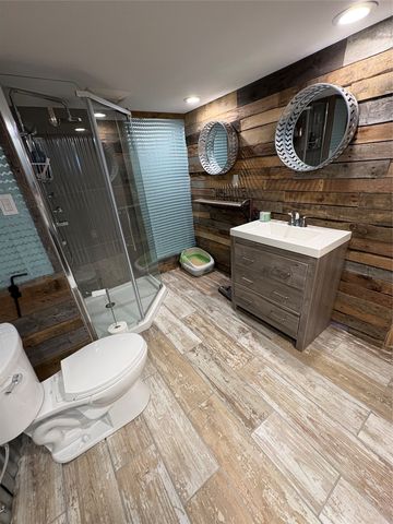 920 OAKMONT Avenue, Erie, PA 16505