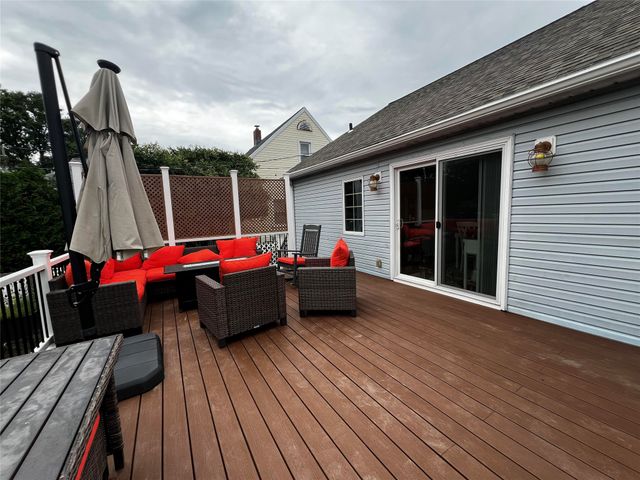 920 OAKMONT Avenue, Erie, PA 16505