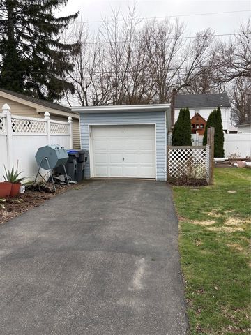 920 OAKMONT Avenue, Erie, PA 16505