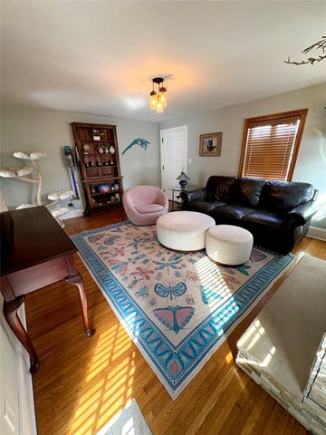 920 OAKMONT Avenue, Erie, PA 16505