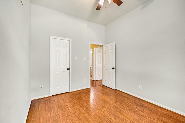 914 Mesquite Drive, Magnolia, TX 77354