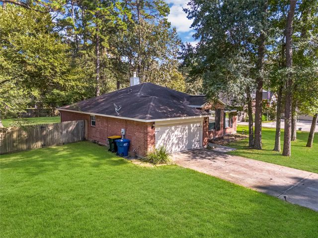 914 Mesquite Drive, Magnolia, TX 77354