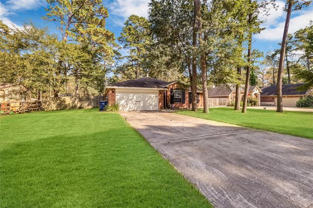 914 Mesquite Drive, Magnolia, TX 77354