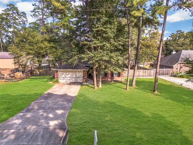 914 Mesquite Drive, Magnolia, TX 77354