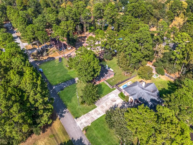 914 Mesquite Drive, Magnolia, TX 77354