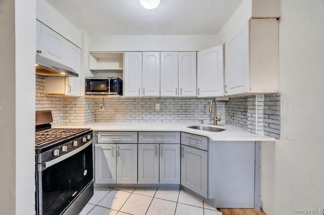 160-02 Normal Road, Jamaica Hills, NY 11432