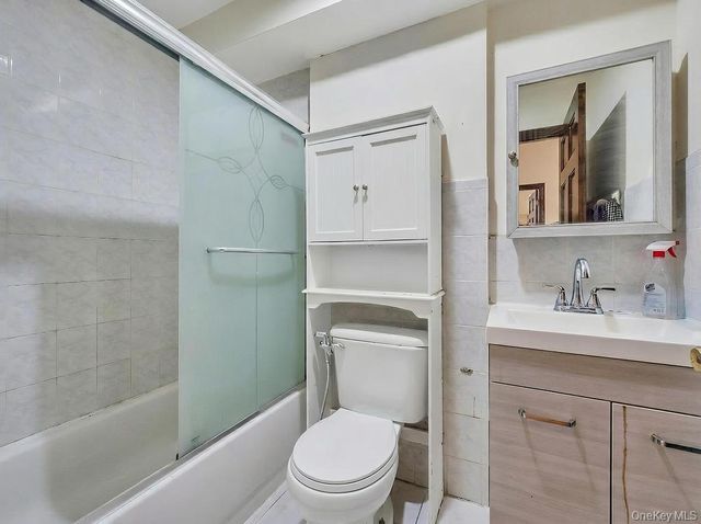 160-02 Normal Road, Jamaica Hills, NY 11432
