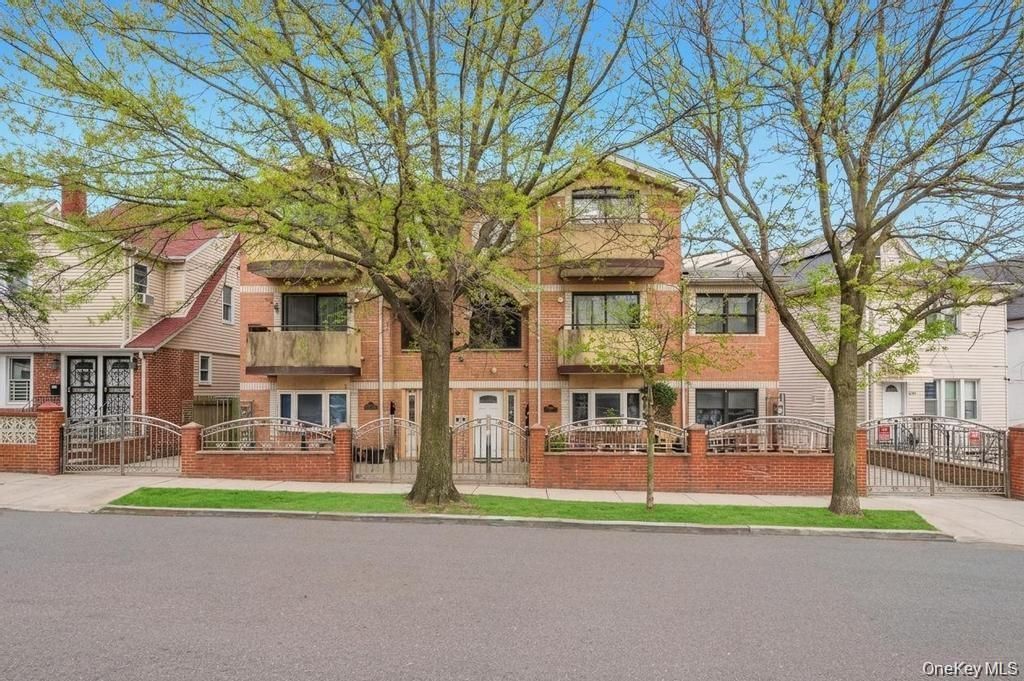 160-02 Normal Road, Jamaica Hills, NY 11432