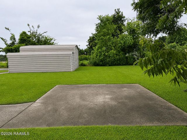 125 Delasalle Drive, New Iberia, LA 70560