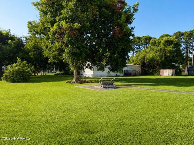 125 Delasalle Drive, New Iberia, LA 70560