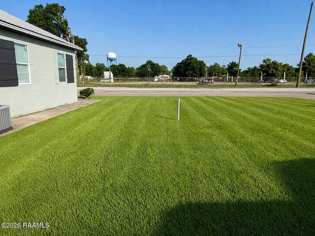 125 Delasalle Drive, New Iberia, LA 70560