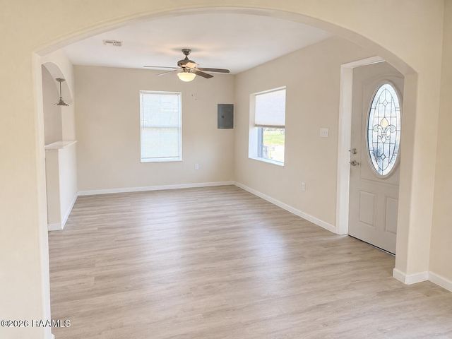 125 Delasalle Drive, New Iberia, LA 70560