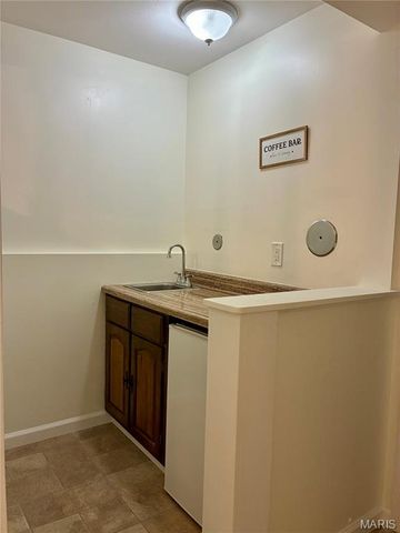124 Conway Cove Drive, Chesterfield, MO 63017