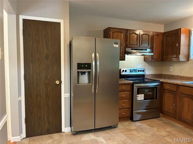 124 Conway Cove Drive, Chesterfield, MO 63017