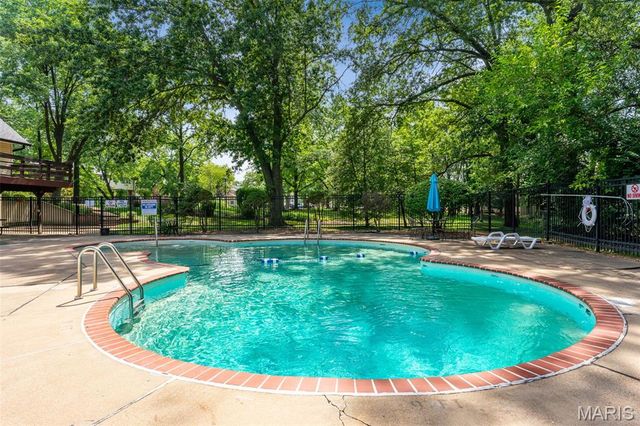 124 Conway Cove Drive, Chesterfield, MO 63017