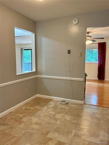 124 Conway Cove Drive, Chesterfield, MO 63017