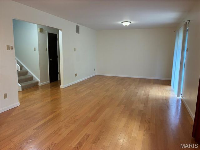 124 Conway Cove Drive, Chesterfield, MO 63017