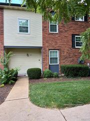 124 Conway Cove Drive, Chesterfield, MO 63017