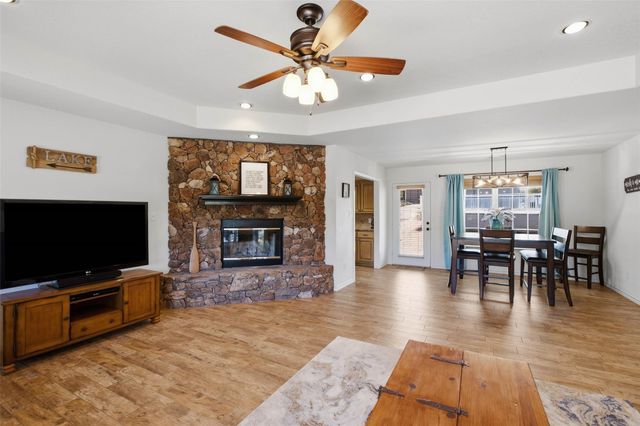 305 Pecan DR, Kingsland, TX 78639