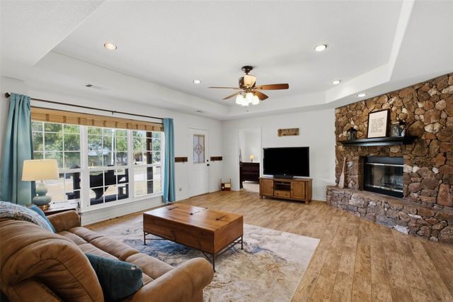 305 Pecan DR, Kingsland, TX 78639