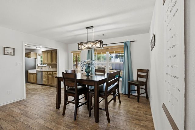 305 Pecan DR, Kingsland, TX 78639