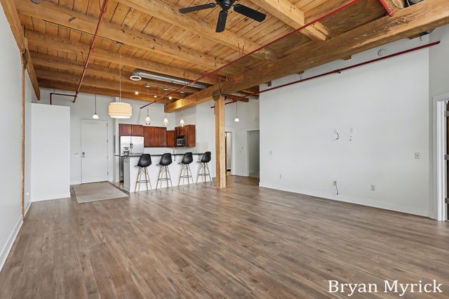 533 Columbia Avenue 107, Holland, MI 49423