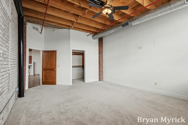 533 Columbia Avenue 107, Holland, MI 49423