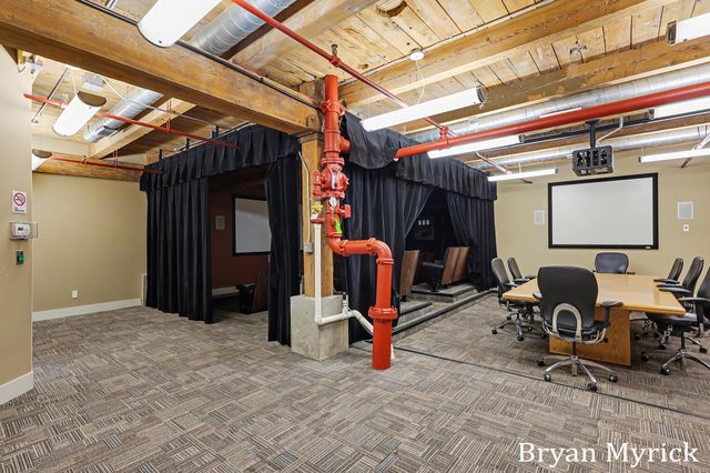 533 Columbia Avenue 107, Holland, MI 49423