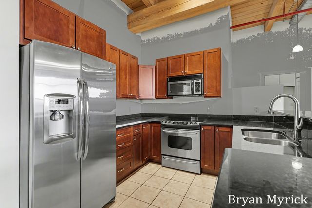 533 Columbia Avenue 107, Holland, MI 49423
