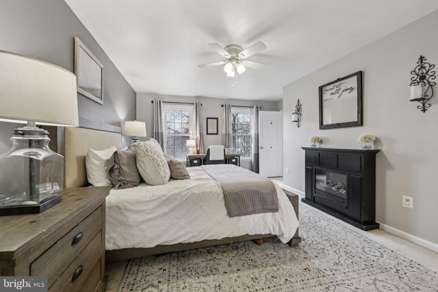 3024 JENNY LN, Woodbridge, VA 22192