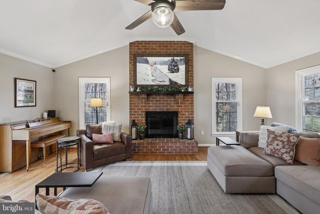 3024 JENNY LN, Woodbridge, VA 22192