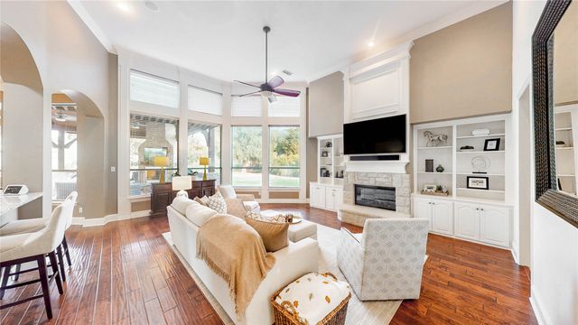 324 E Carruth Lane, Double Oak, TX 75077
