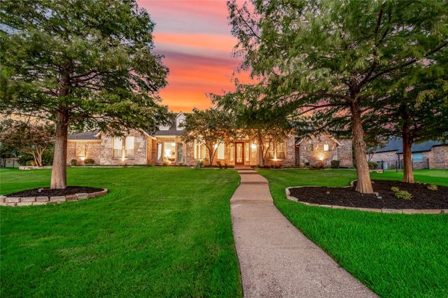 324 E Carruth Lane, Double Oak, TX 75077